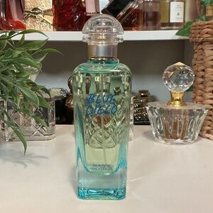 Blue Cielo Eau de Parfum - Aqua and Clear Glass Bottle